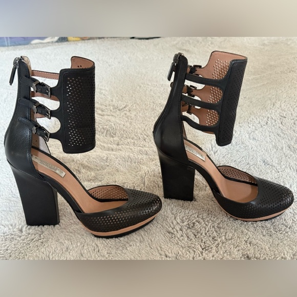 BCBGMAXAZRIA Runway Heels - Picture 9 of 12